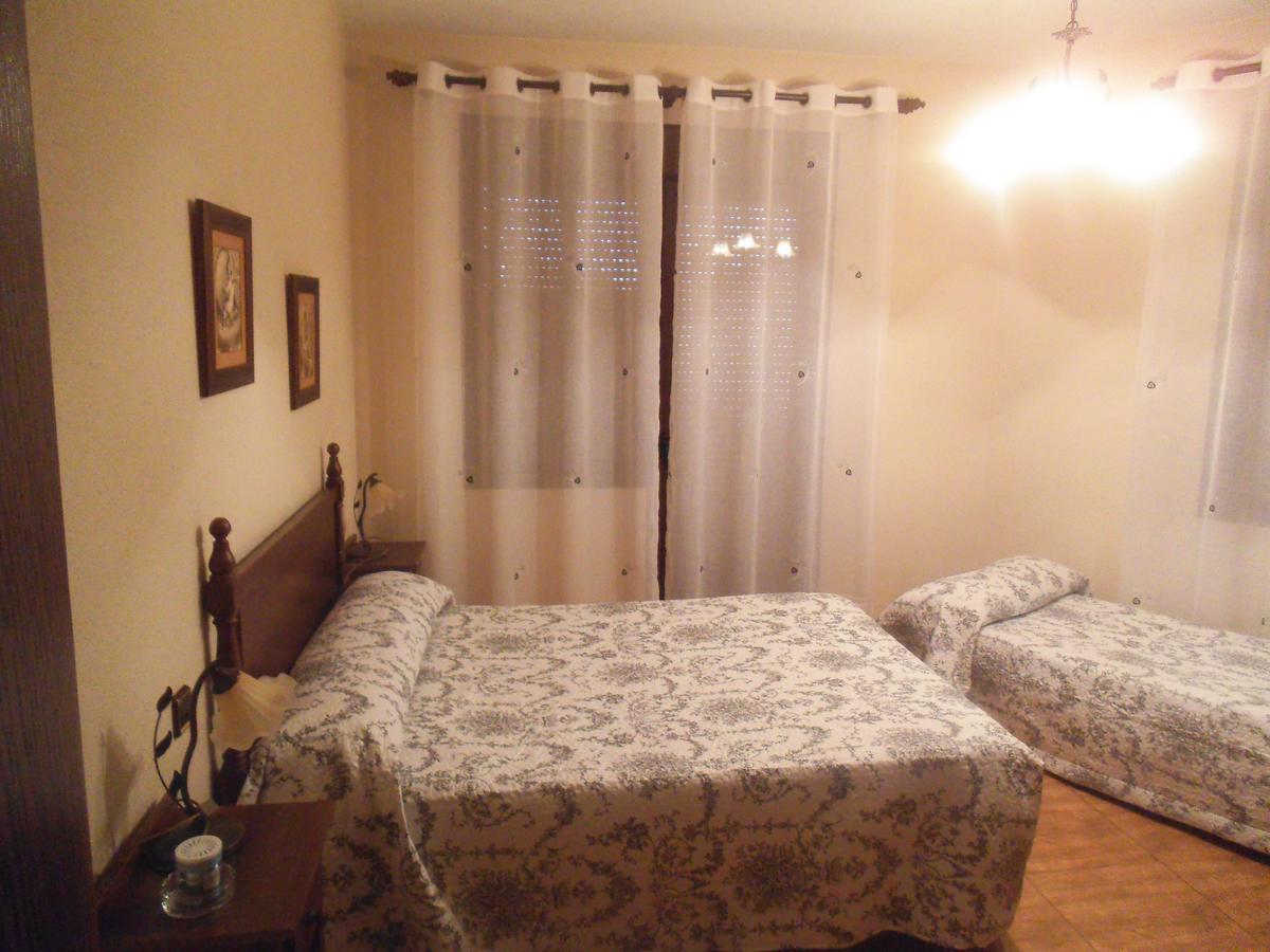 Hostal Los Galgos Yepes Εξωτερικό φωτογραφία