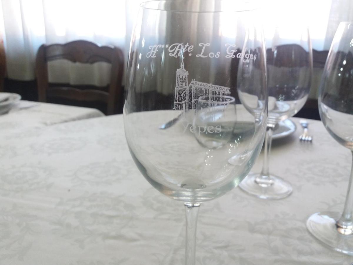 Hostal Los Galgos Yepes Εξωτερικό φωτογραφία