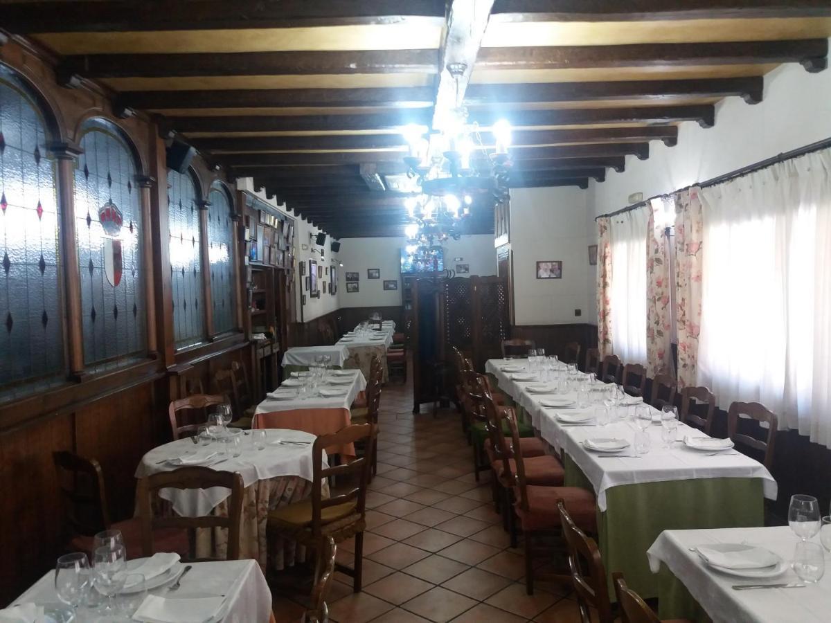 Hostal Los Galgos Yepes Εξωτερικό φωτογραφία